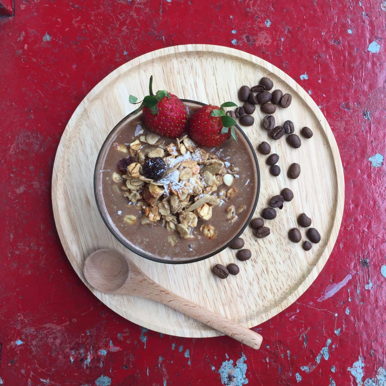 Shia’s Homemade Granola Mocha Latte Smoothie